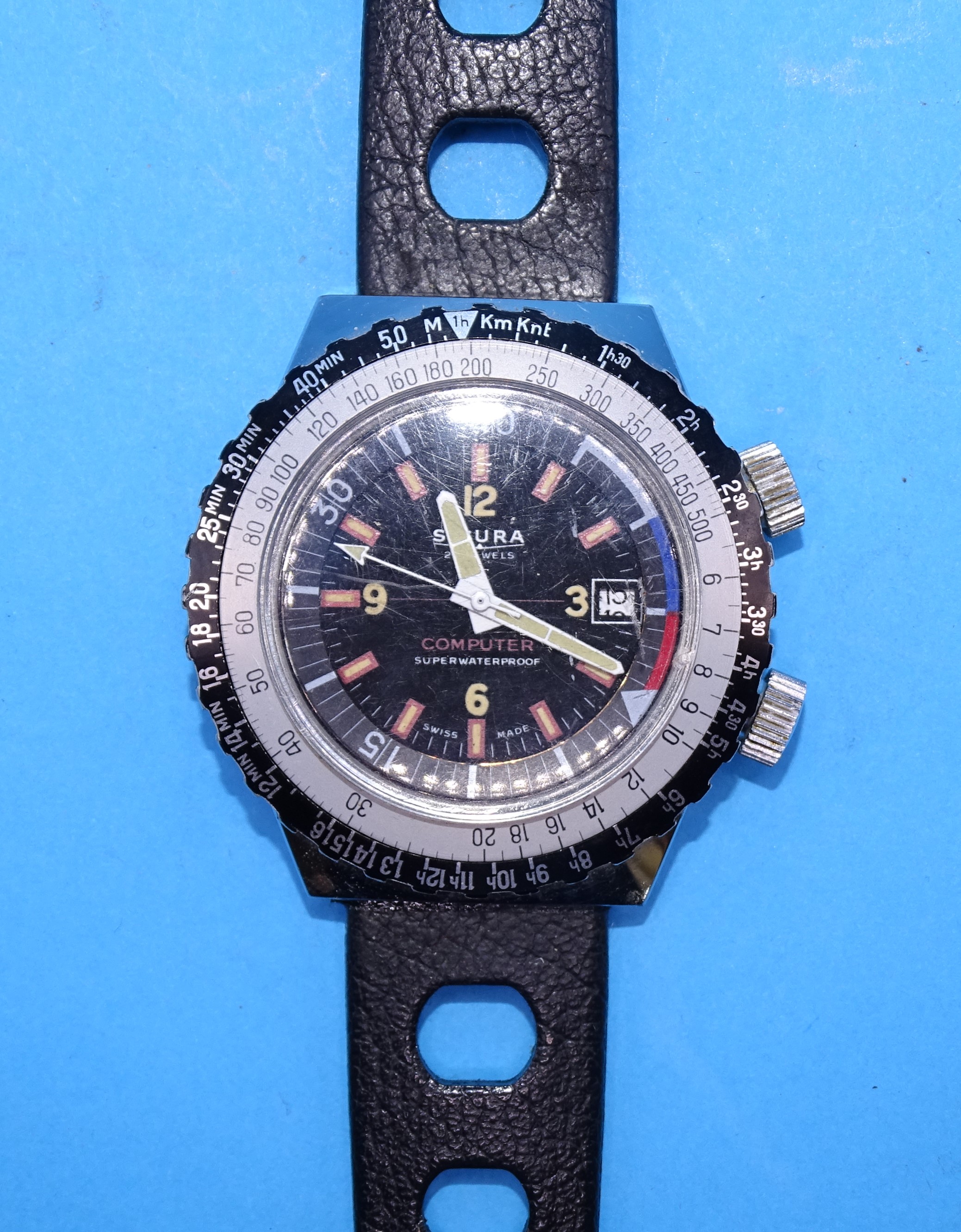 A 1970's Sicura "23 Jewels Computer Super Waterproof" wristwatch with rotating inner bezel, 44mm