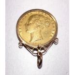 A Queen Victoria sovereign, 1856, shield back, in 9ct gold pendant mount, 9.5g.