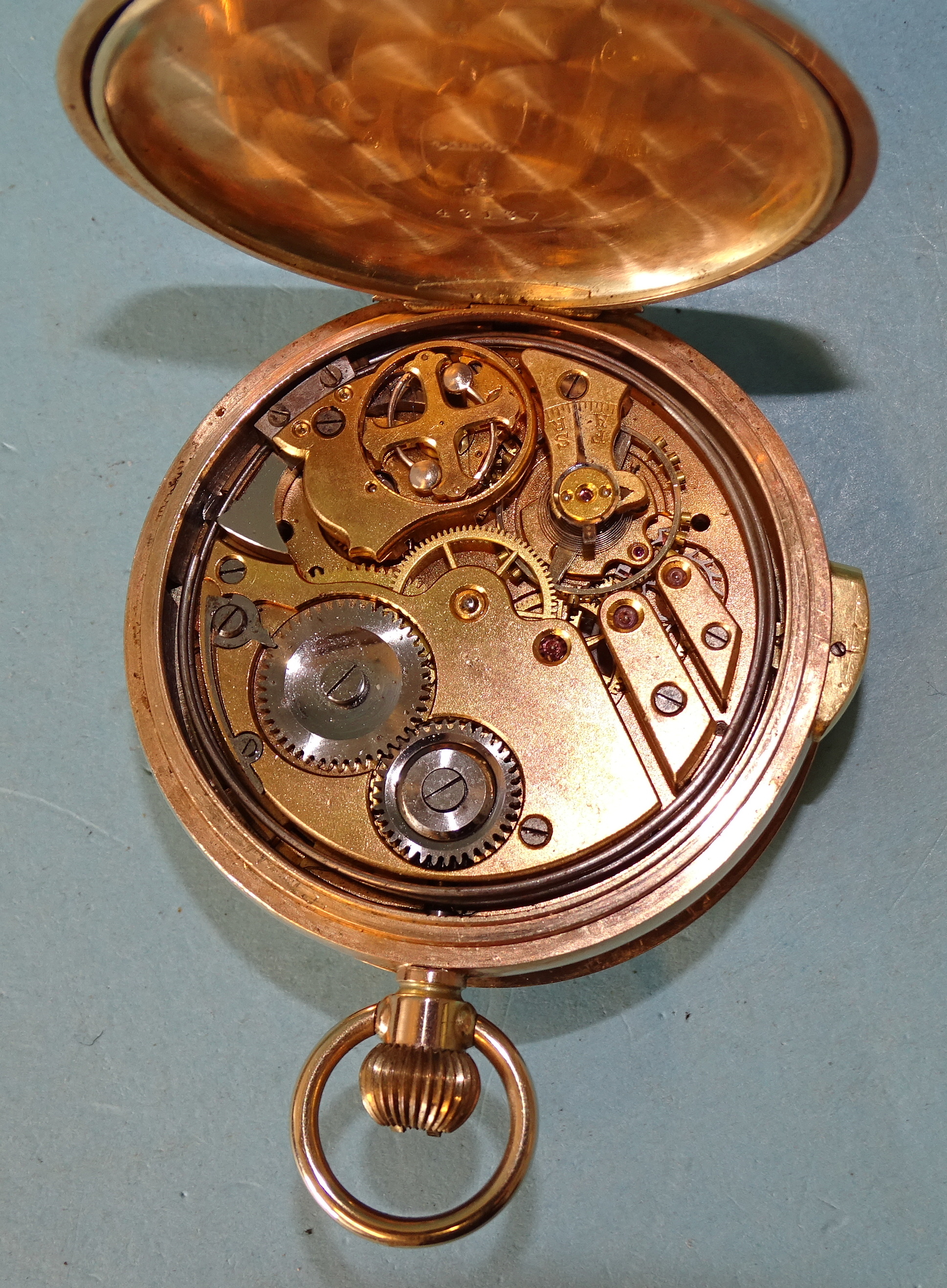 A 9ct gold hunter-cased repeater pocket watch, the white enamel dial with Roman numerals and seconds - Image 6 of 6