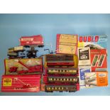 Hornby Dublo, 4620 Breakdown Crane, (boxed, box a/f, no inner packing), 2400 T.P.O. Mail Van Set, (