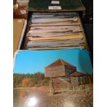 Approximately 900 mainly topographical postcards, UK and all-world.