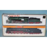 N gauge, two Arnold Rapido locomotives: 2216 DB 4-6-4 RN05003 and 2530 K Bay Stats B 4-6-2