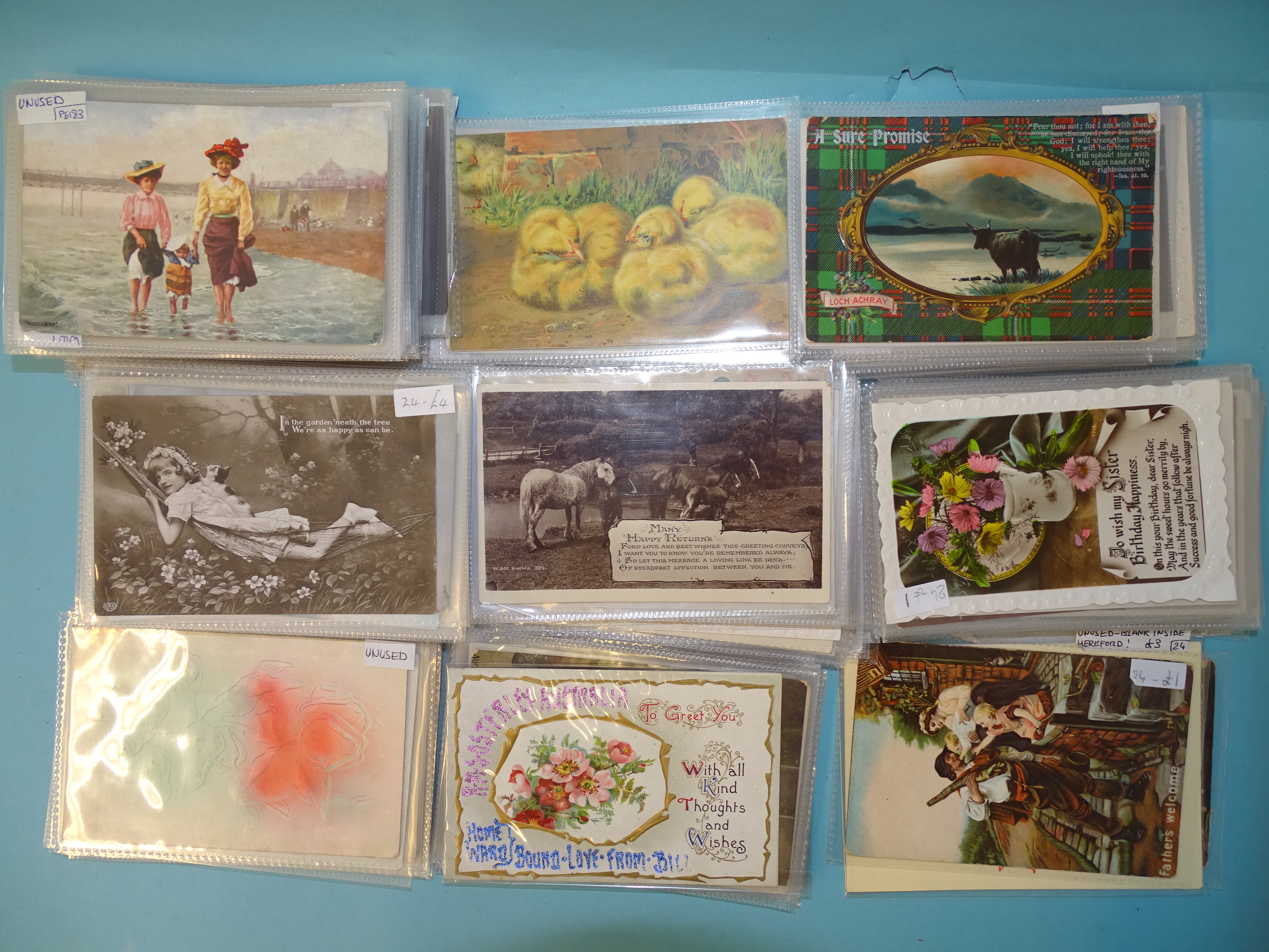 A quantity of early-20th century postcards, including many greetings, (200 approximately).
