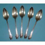 Five silver grapefruit spoons, Sheffield 1906, ___3.5oz.
