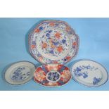 A large Kang Hsi period Chinese famille verte octagonal dish with Imari-style floral decoration,
