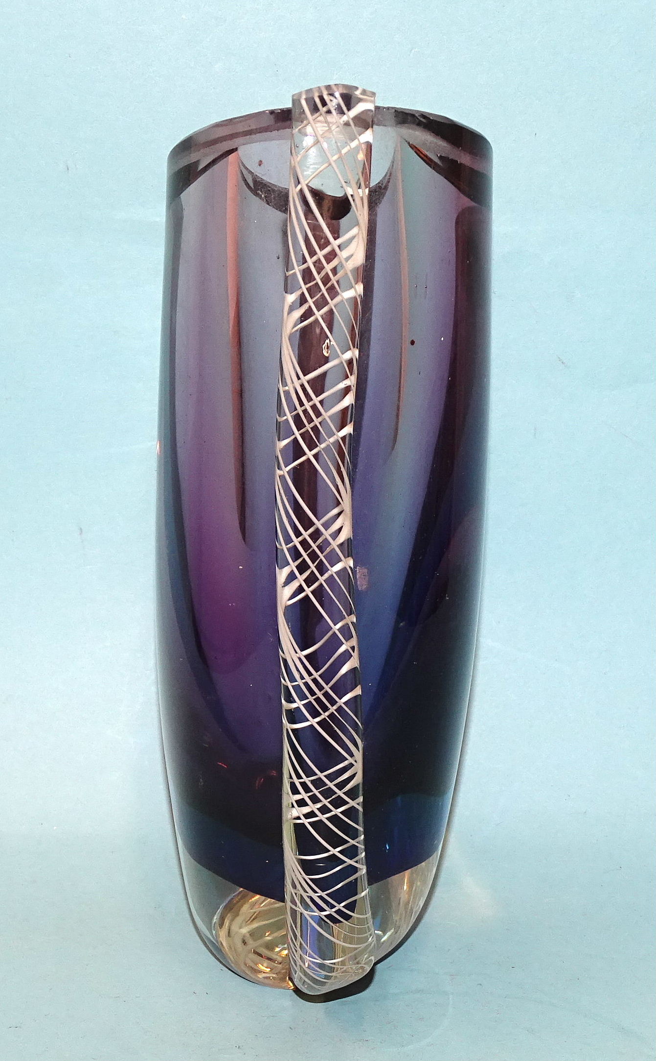 A Murano-style glass vase, the internal decoration of orange and blue strands around a black core, - Image 6 of 6