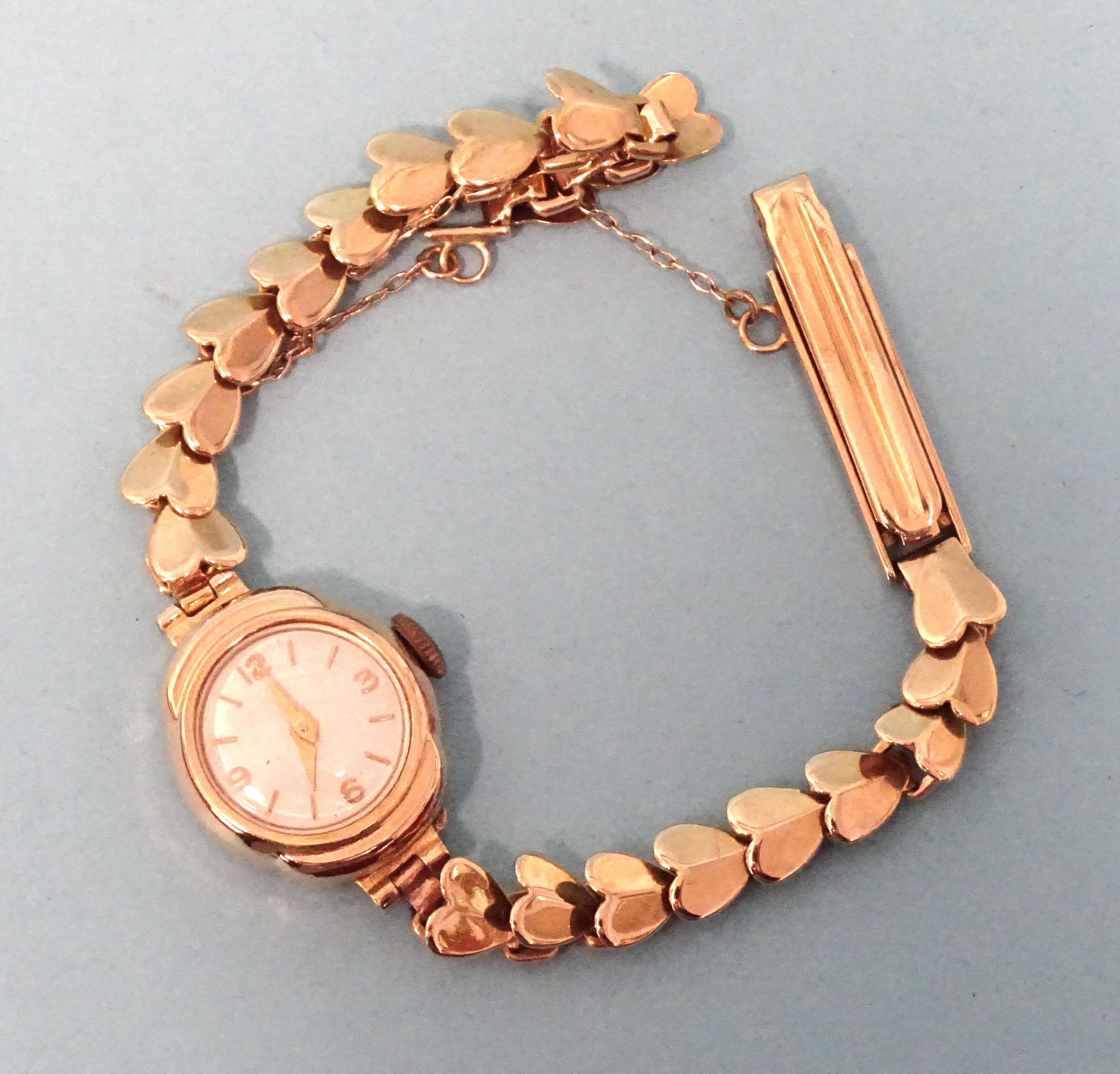 A lady's Peertone wristwatch with 9ct gold case and bracelet, 14.4g, in Movado box. - Bild 2 aus 2