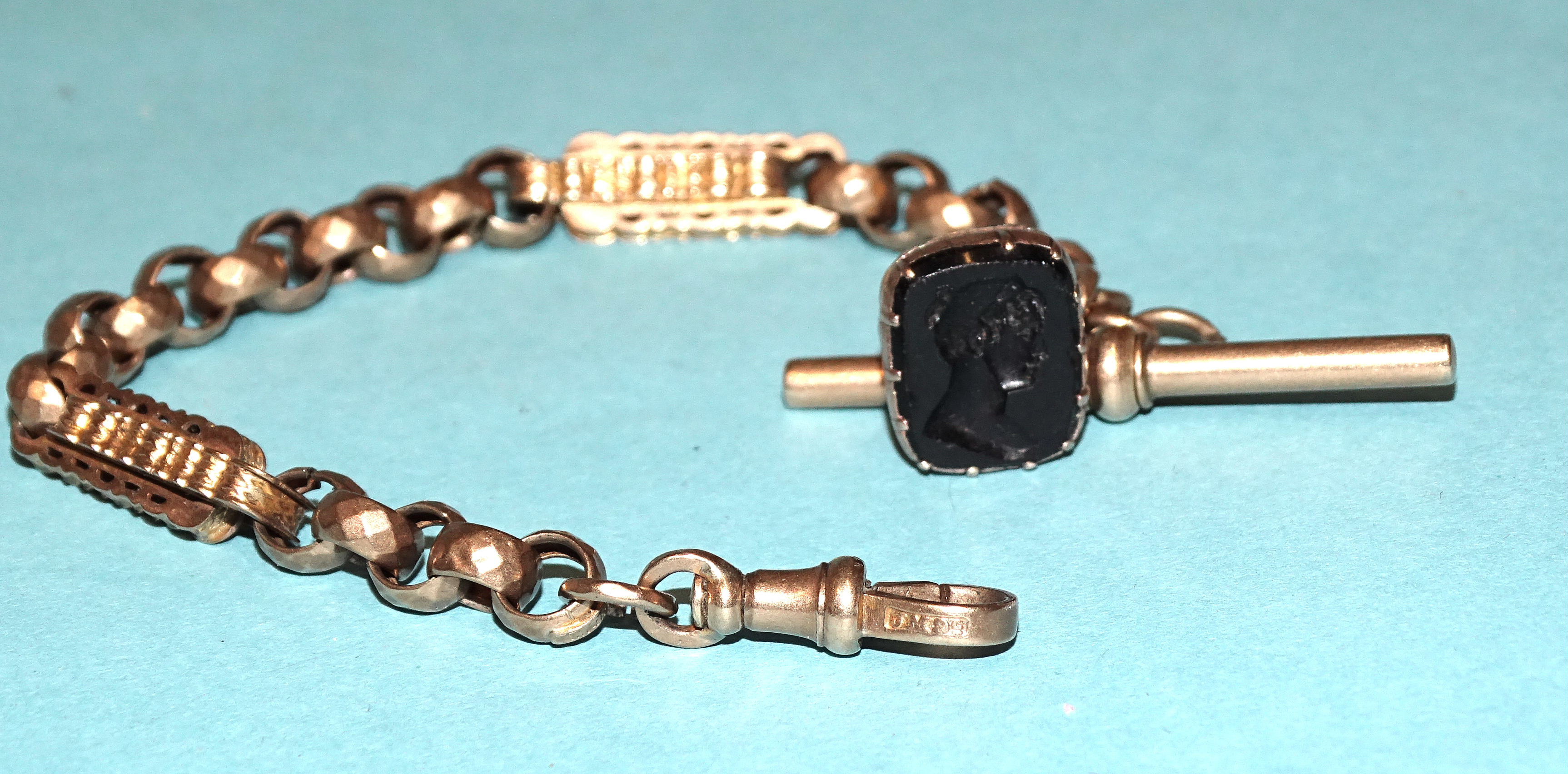 A Victorian 9ct gold fancy-link short watch chain with plated fob, 17cm long, gross weight 13.7g. - Bild 2 aus 2