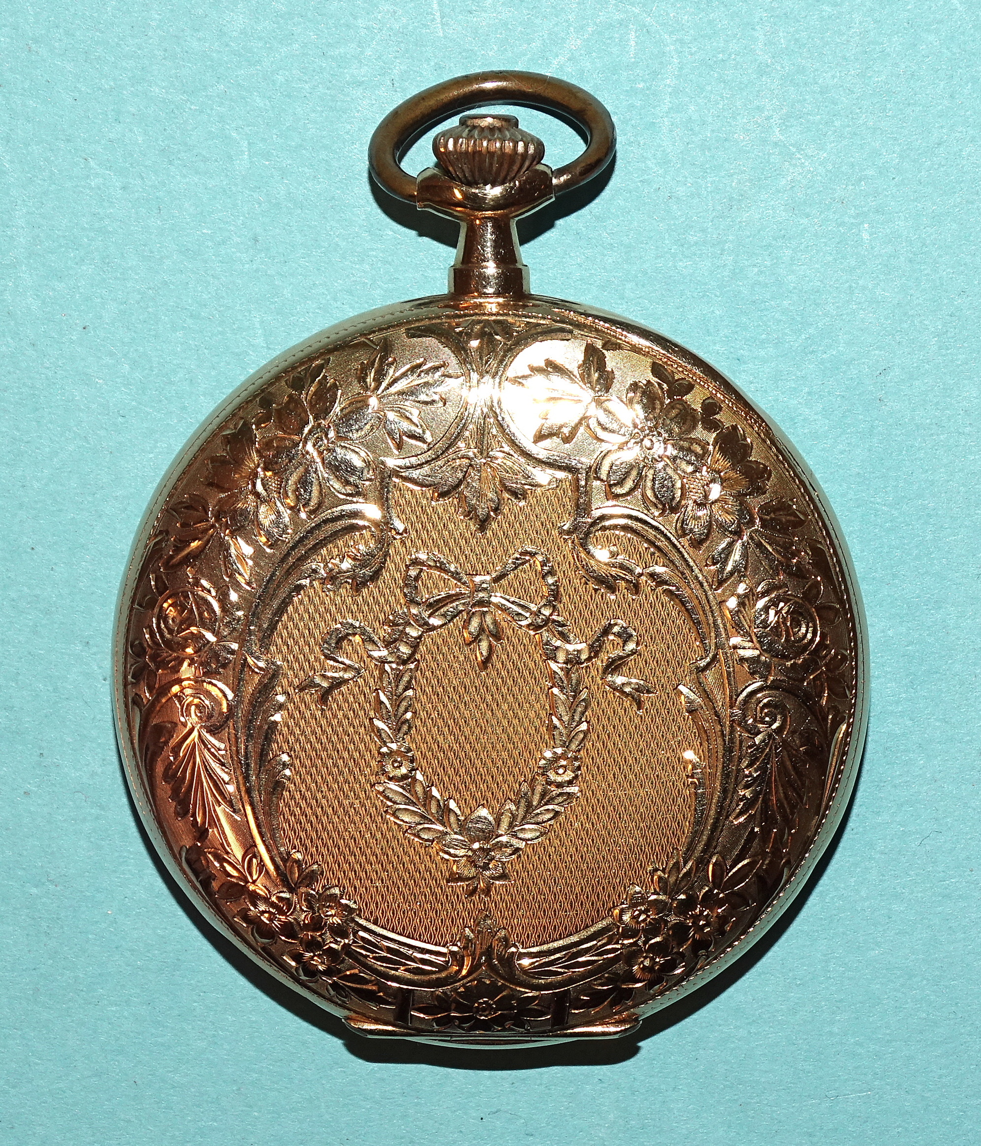 Rueff Freres, an 18ct gold hunter-cased pocket watch, the white enamel dial with Roman numerals, - Bild 3 aus 5