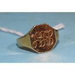 An 18ct gold signet ring, (with monogram), size P, 3.9g.