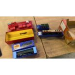 HORNBY TRAIN ITEMS (AF)