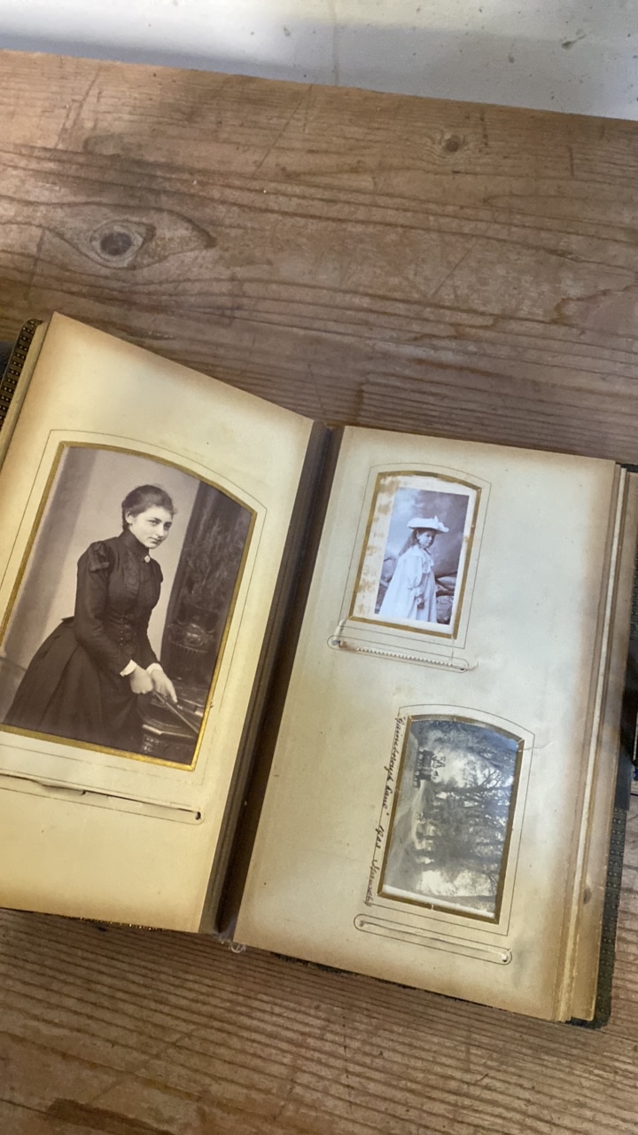 2 VICTORIAN PHOTO ALBUMS (AF) - Image 31 of 36