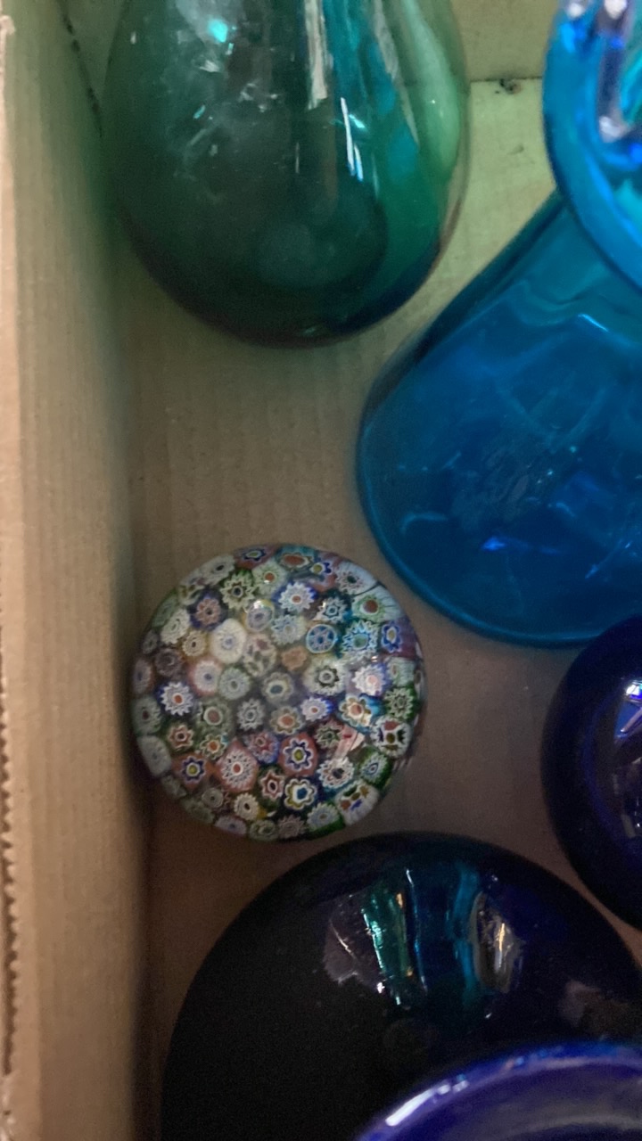 BOX GLASS VASES & PAPERWEIGHT ETC - Image 18 of 18