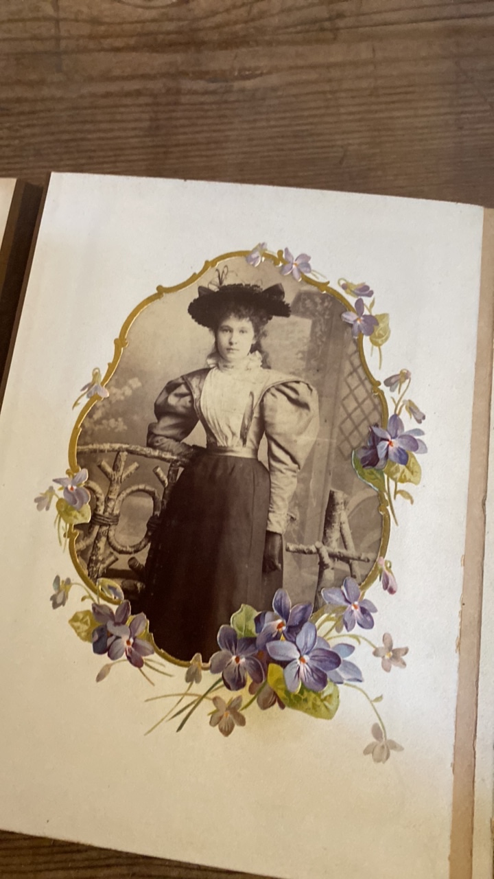 2 VICTORIAN PHOTO ALBUMS (AF) - Image 11 of 36