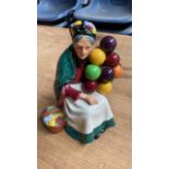 ROYAL DOULTON FIGURINE THE OLD BALLOON SELLER HN1315