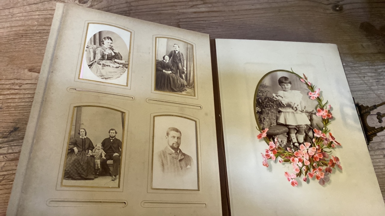 2 VICTORIAN PHOTO ALBUMS (AF) - Image 29 of 30