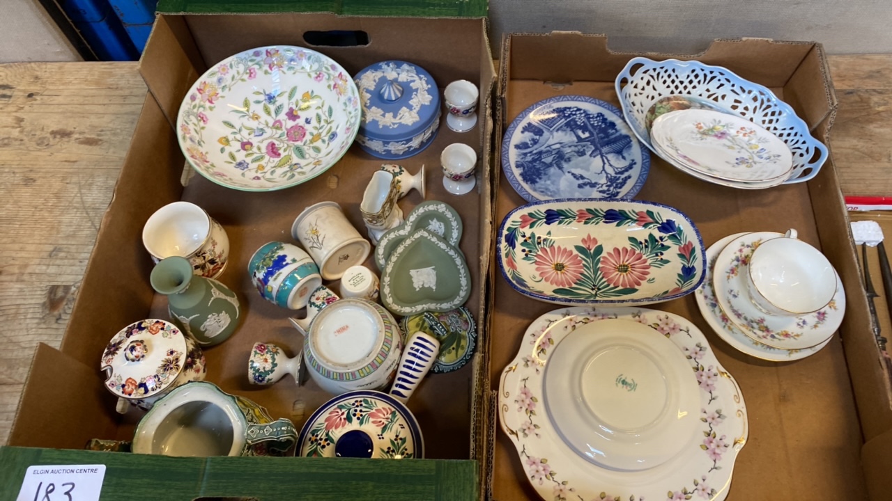 2 BOXES ASSORTED CHINA- MINTON DRESDEN QUIMPER ETC (AF) - Bild 2 aus 16