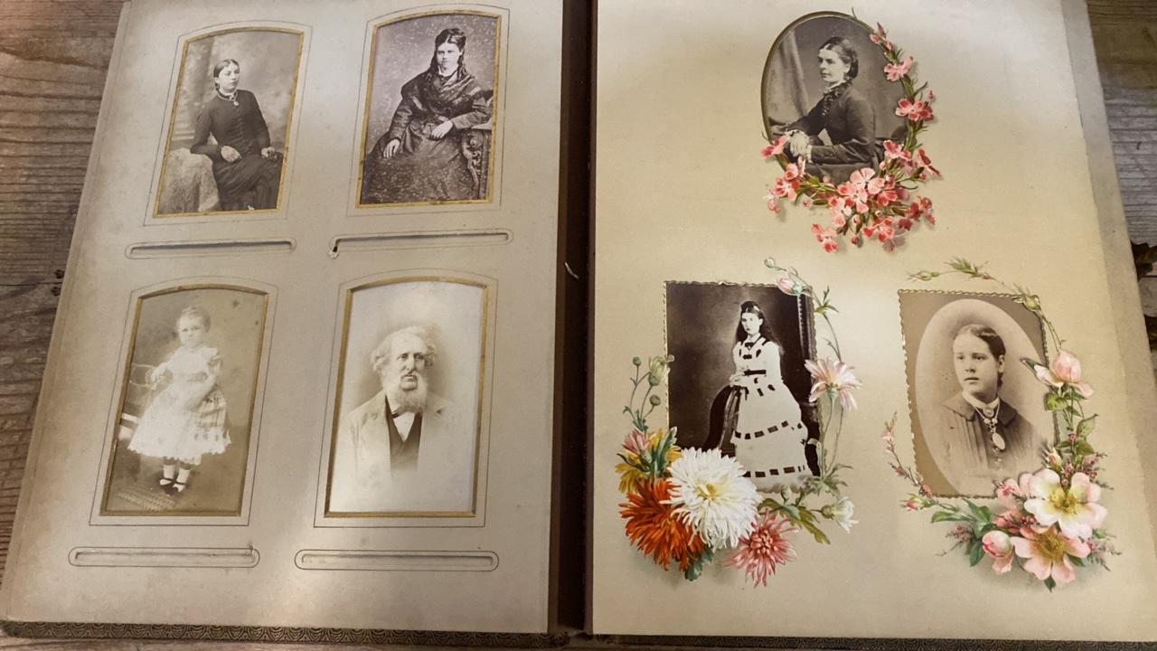 2 VICTORIAN PHOTO ALBUMS (AF) - Image 24 of 30