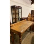 OAK HALL TABLE