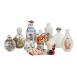 Zehn snuff bottles. CHINA, 19./20. Jh..