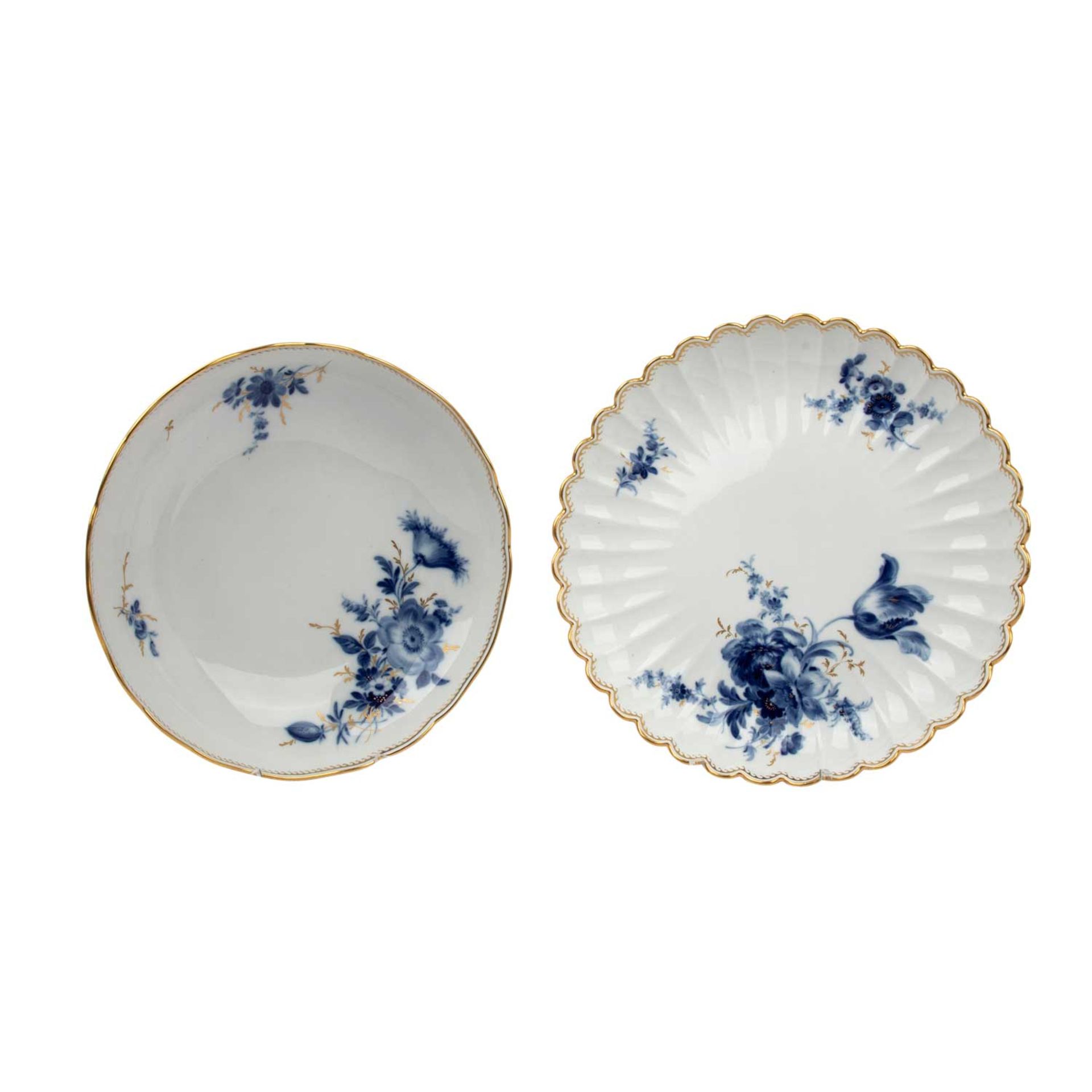 MEISSEN 2 Schalen 'Blaue Blume mit Goldgräsern und Insekten', 1. Wahl, ab 1924.