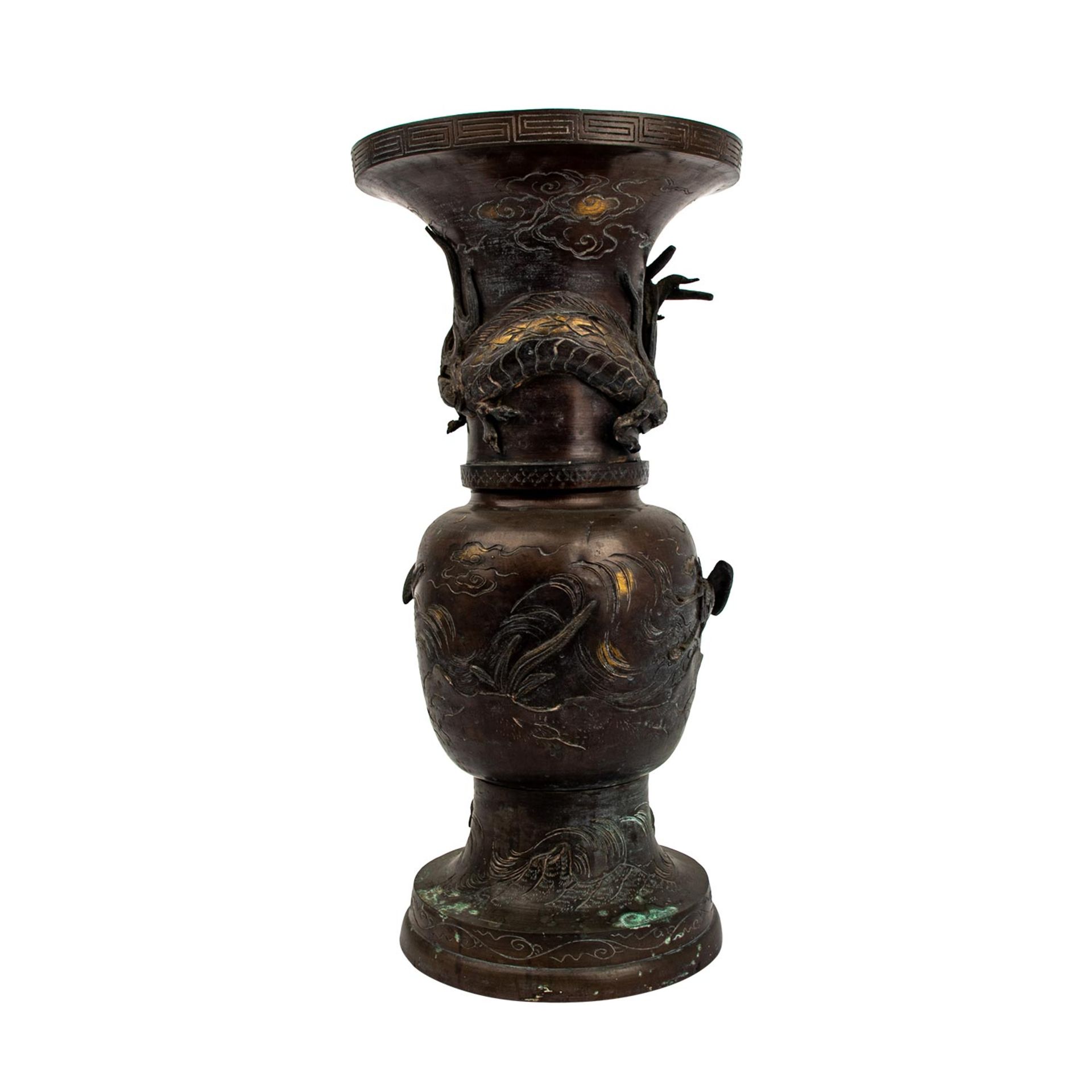 Bodenvase aus Bronze. JAPAN, Meiji-Periode (1868-1912), - Bild 4 aus 11