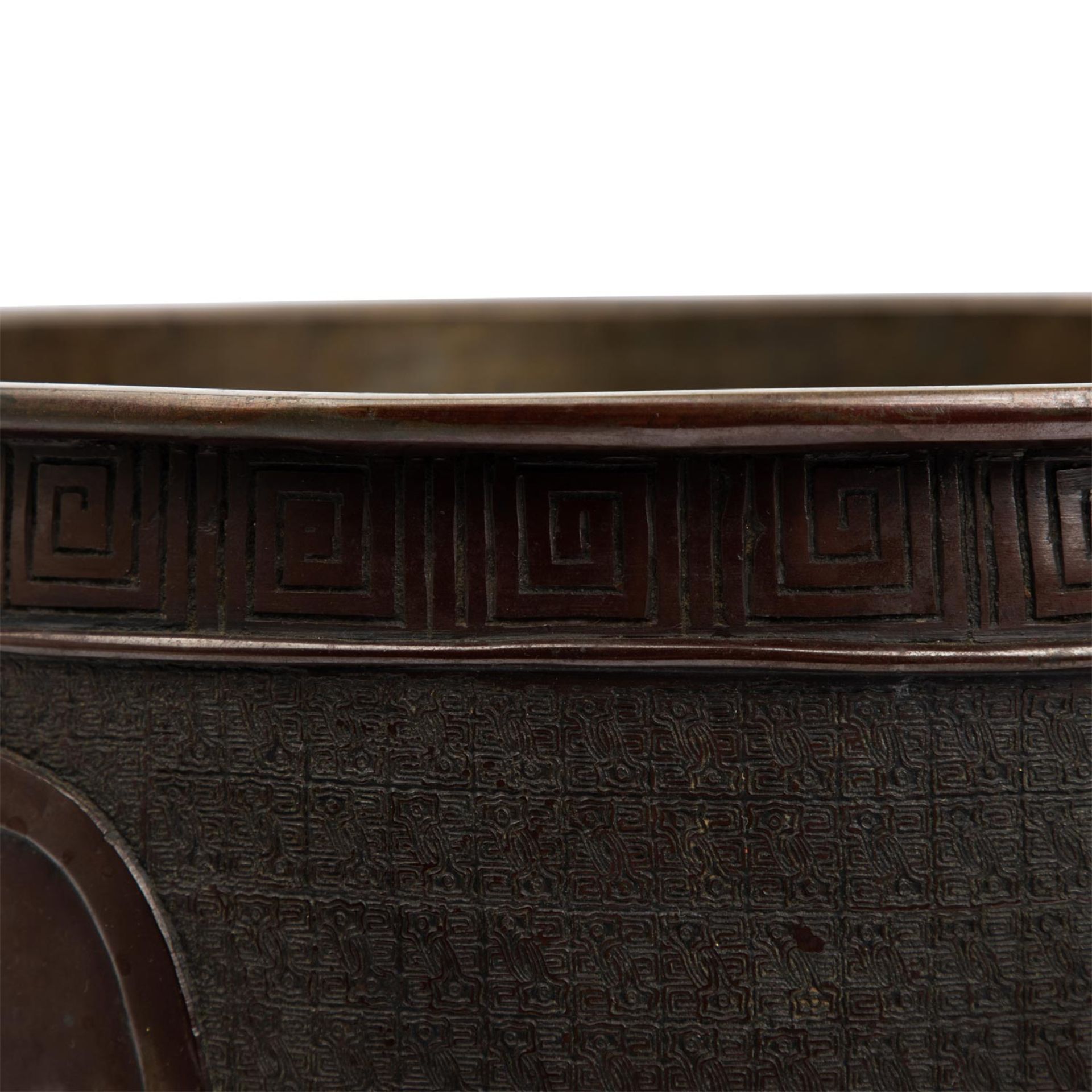 Cachepot aus Bronze. JAPAN, Meiji-Periode (1868-1912), - Bild 9 aus 13