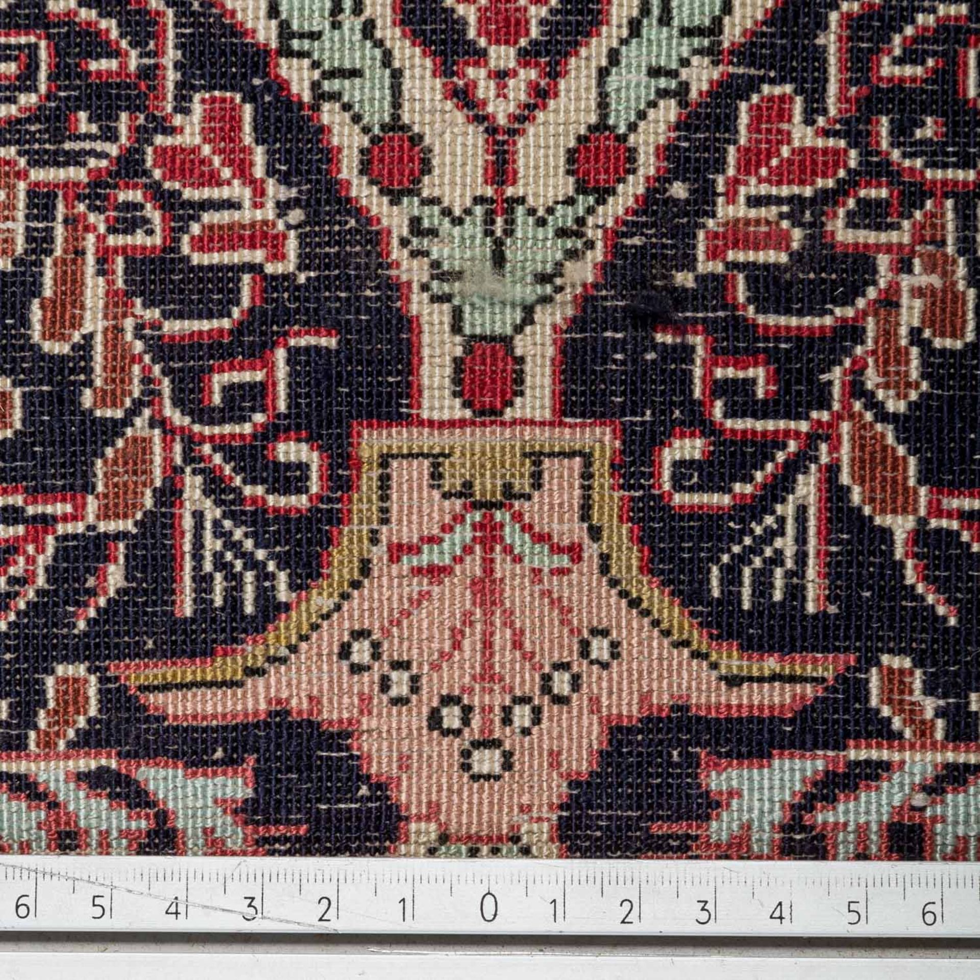 Orientteppich aus Seide. GHOM/PERSIEN, 20. Jh., 162x108 cm. - Image 4 of 4