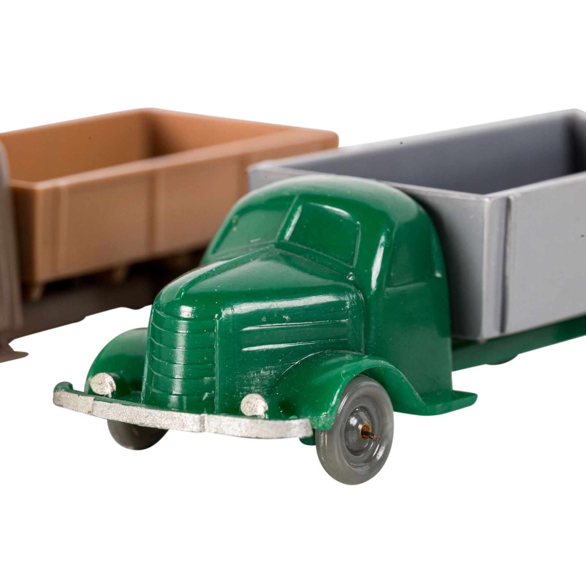 WIKING Konvolut aus 5 Pritschen-LKW und 3 Anhänger im Maßstab 1:87, 1950er Jahre - Bild 4 aus 6