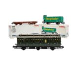 MÄRKLIN 3-tlg Konvolut Personen- und Güterwagen, Spur 1,