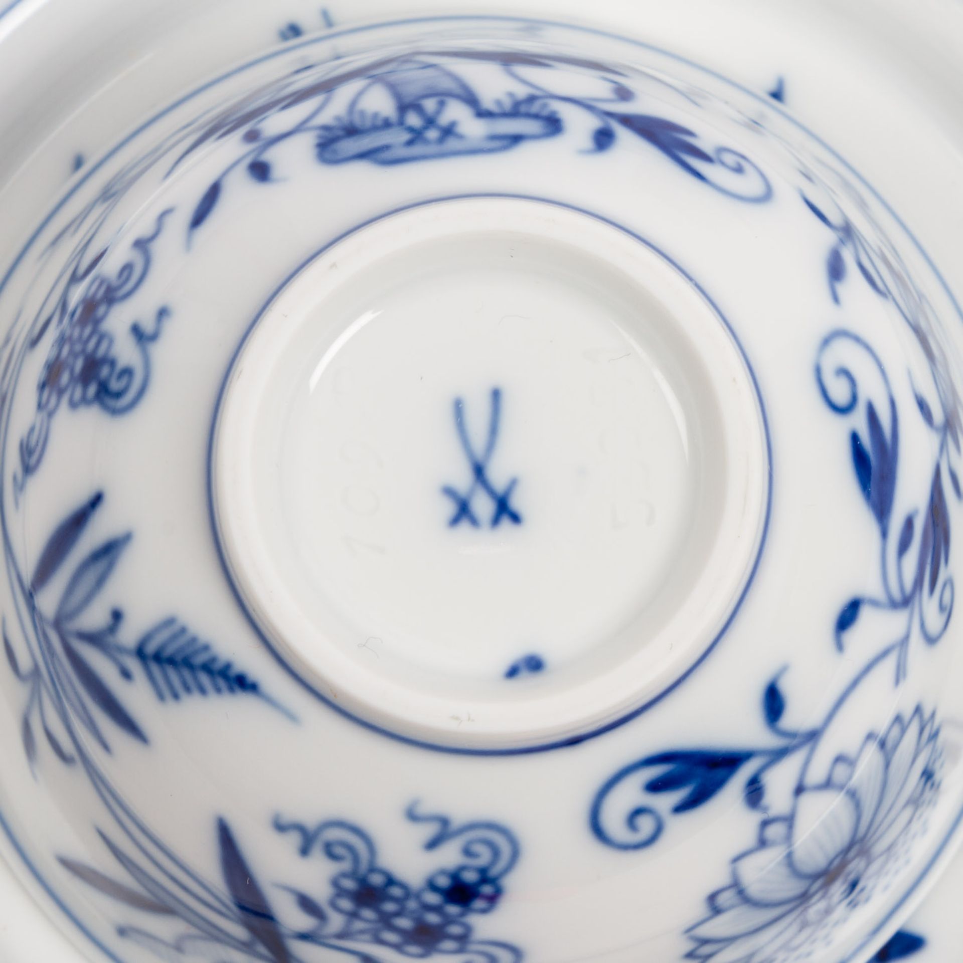 MEISSEN 18-tlg. Konvolut, überwiegend 'Zwiebelmuster Style', 21. Jh.: - Image 6 of 6