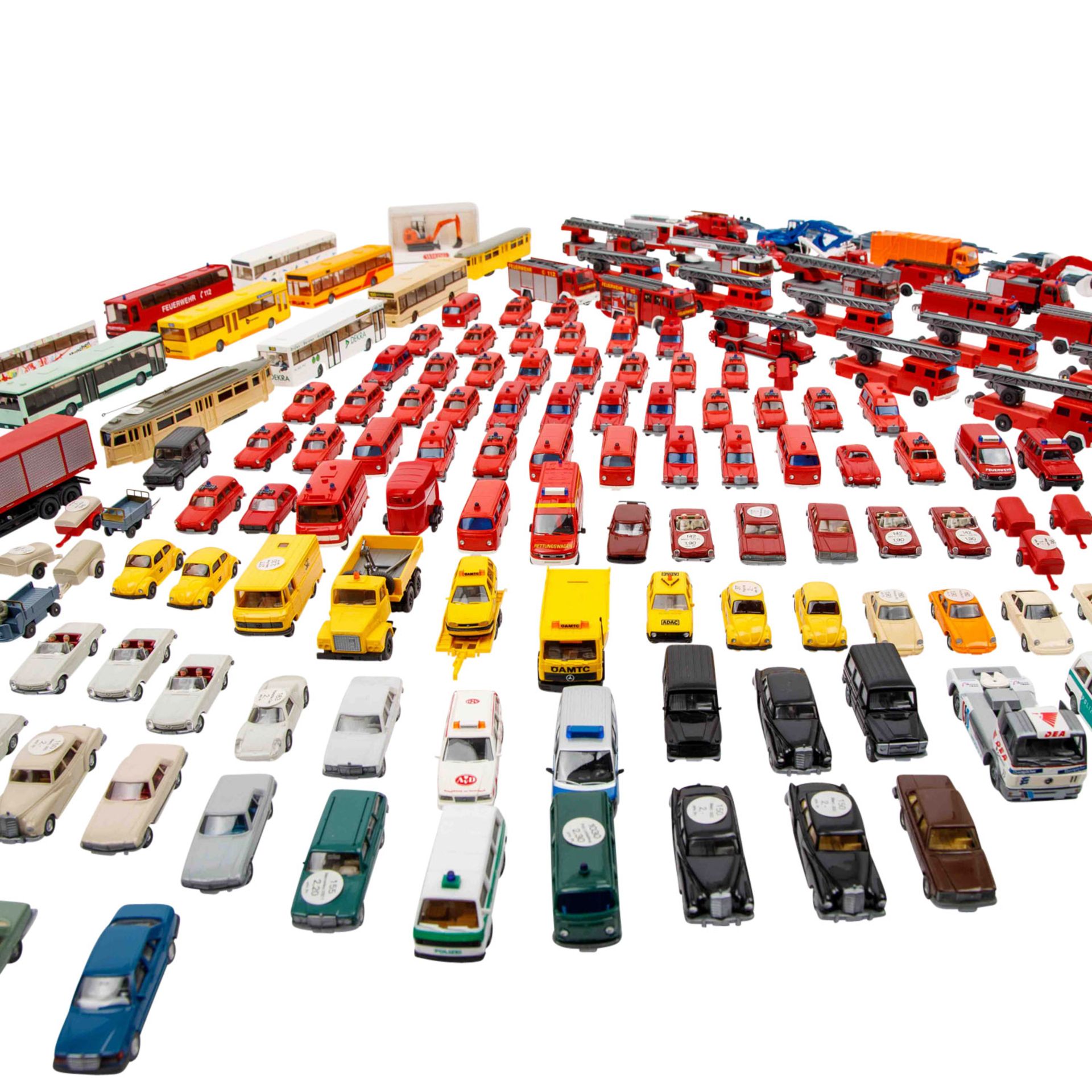 WIKING über 150 Fahrzeugmodelle im Maßstab 1: 87 - Bild 2 aus 5