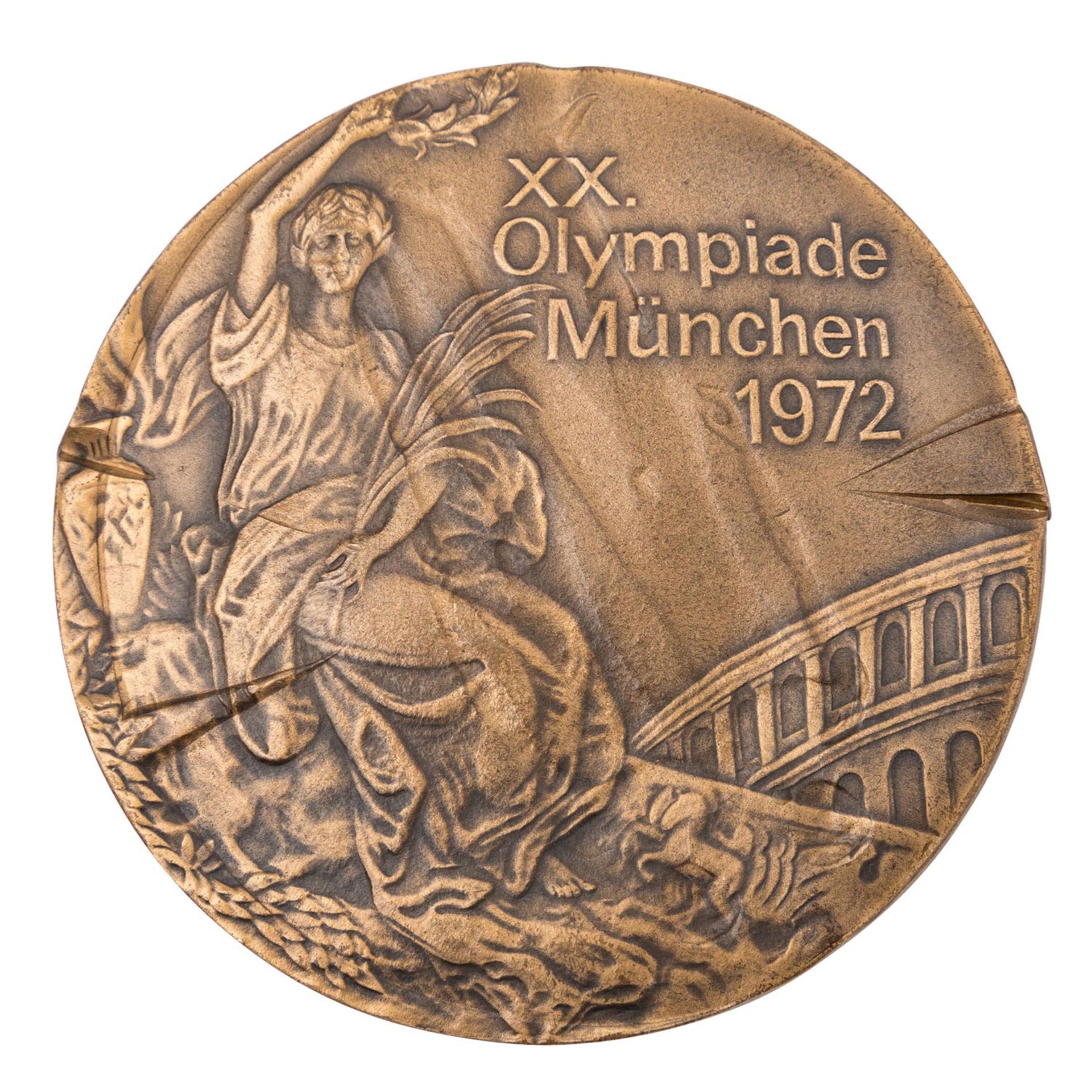 Höchst selten! Bronzefarbene Medaille der XX. Olympiade München 1972, - Bild 7 aus 9