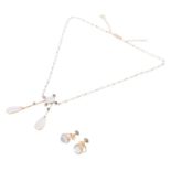 Set: Collier und Paar Ohrringe