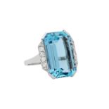 Ring mit hochfeinem Aquamarin von ca. 12 ct,