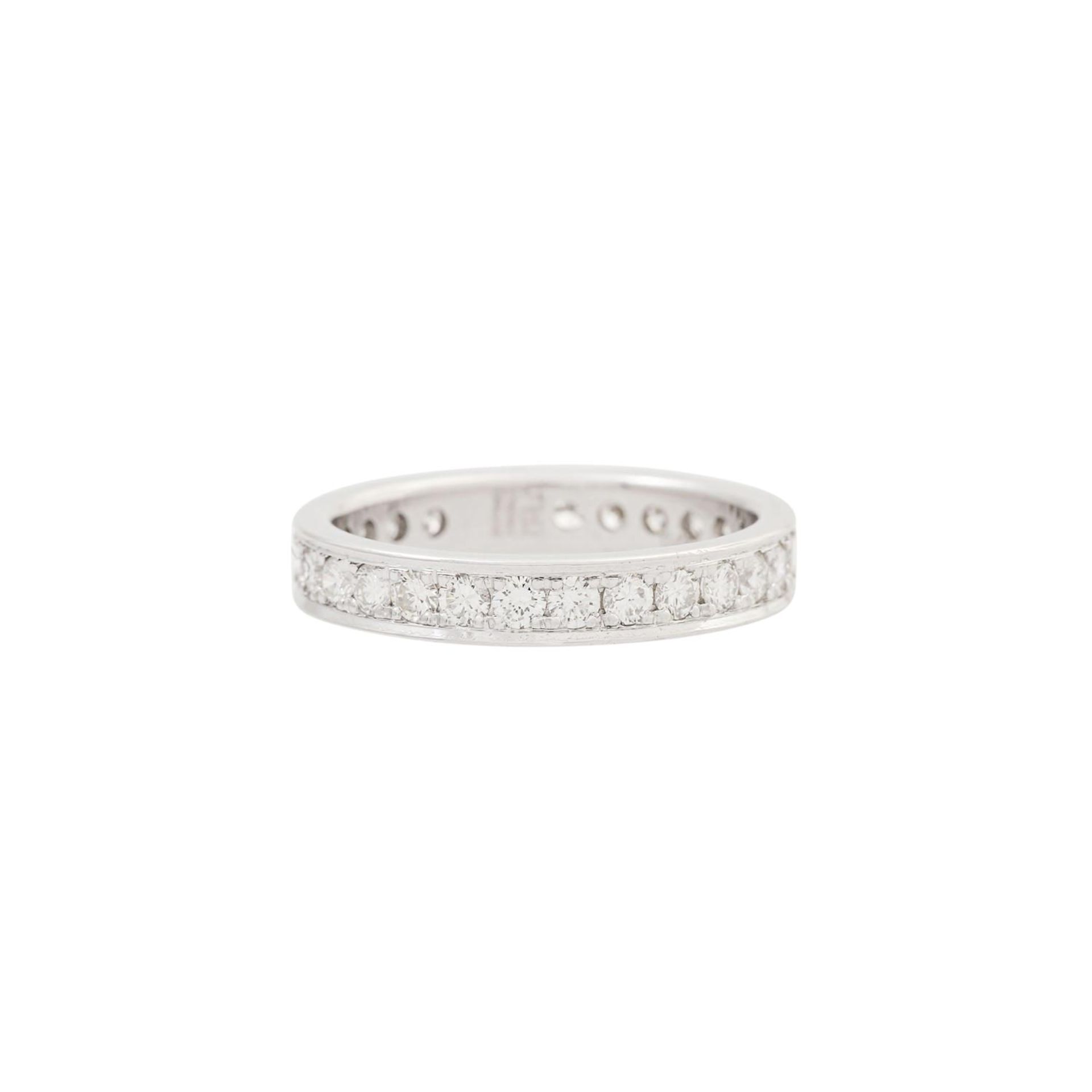 Memory Ring mit Brillanten zus. ca. 1 ct,