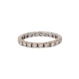 Memoire-Ring mit Brillanten von zus. ca. 1,1 ct,