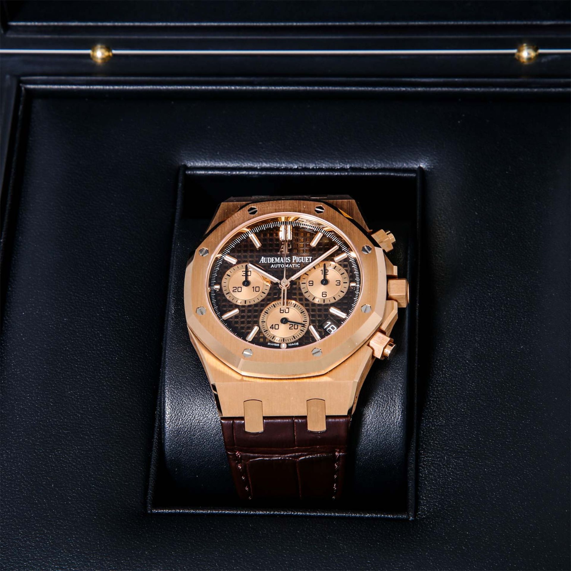 AUDEMARS PIGUET Royal Oak Flyback Chronograph "Braun", Ref. 26239OR.OO.D821CR.01. Herrenuhr. - Image 11 of 12