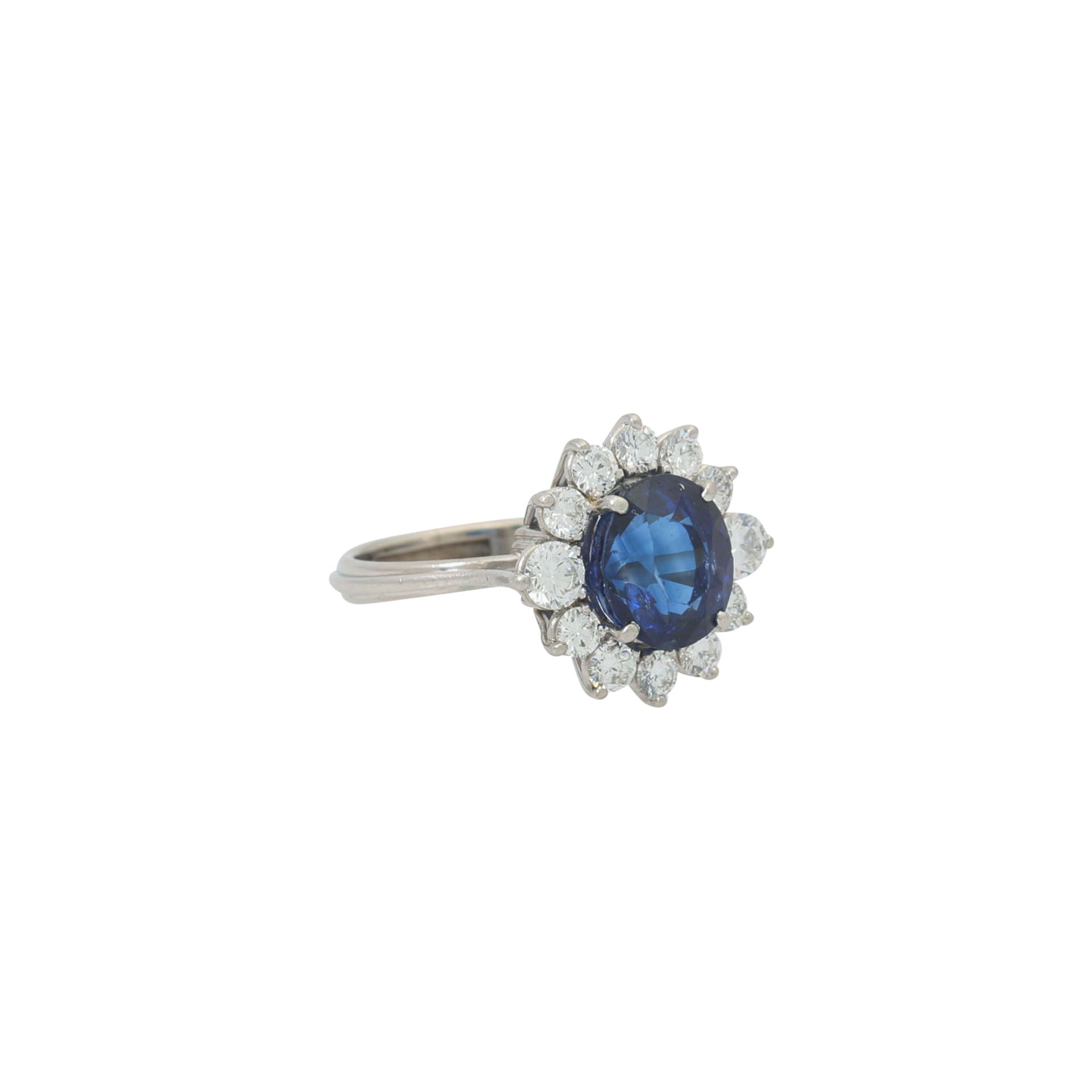 Klassischer Ring mit Saphir 5,4 ct,