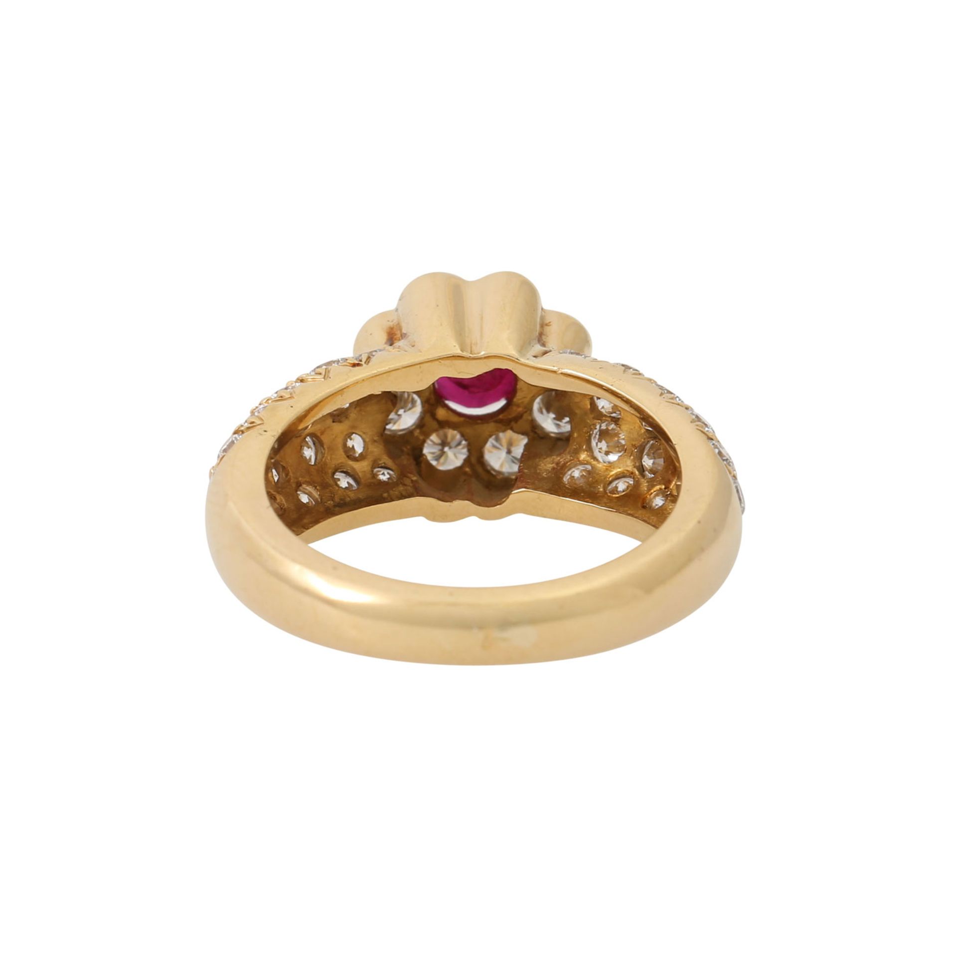 Ring mit Rubin und 48 Brillanten - Image 4 of 5