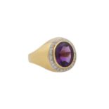 Ring mit Amethyst im Bufftop-Schliff