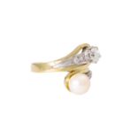 Ring mit Perle, Brillant von ca. 0,5 ct,