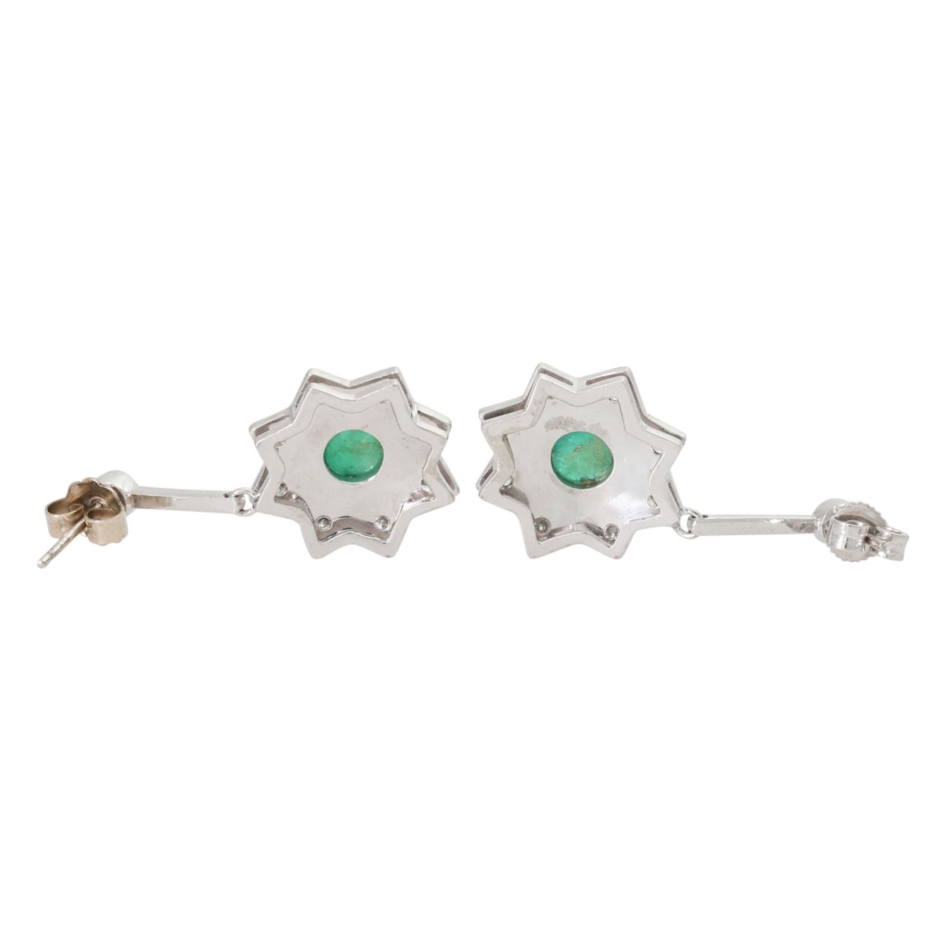 Ohrringe mit Smaragdcabochons und Brillanten zus. ca. 0,48 ct, - Image 3 of 3