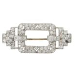 Art Déco Brosche mit Diamanten von zus. ca. 2,4 ct,