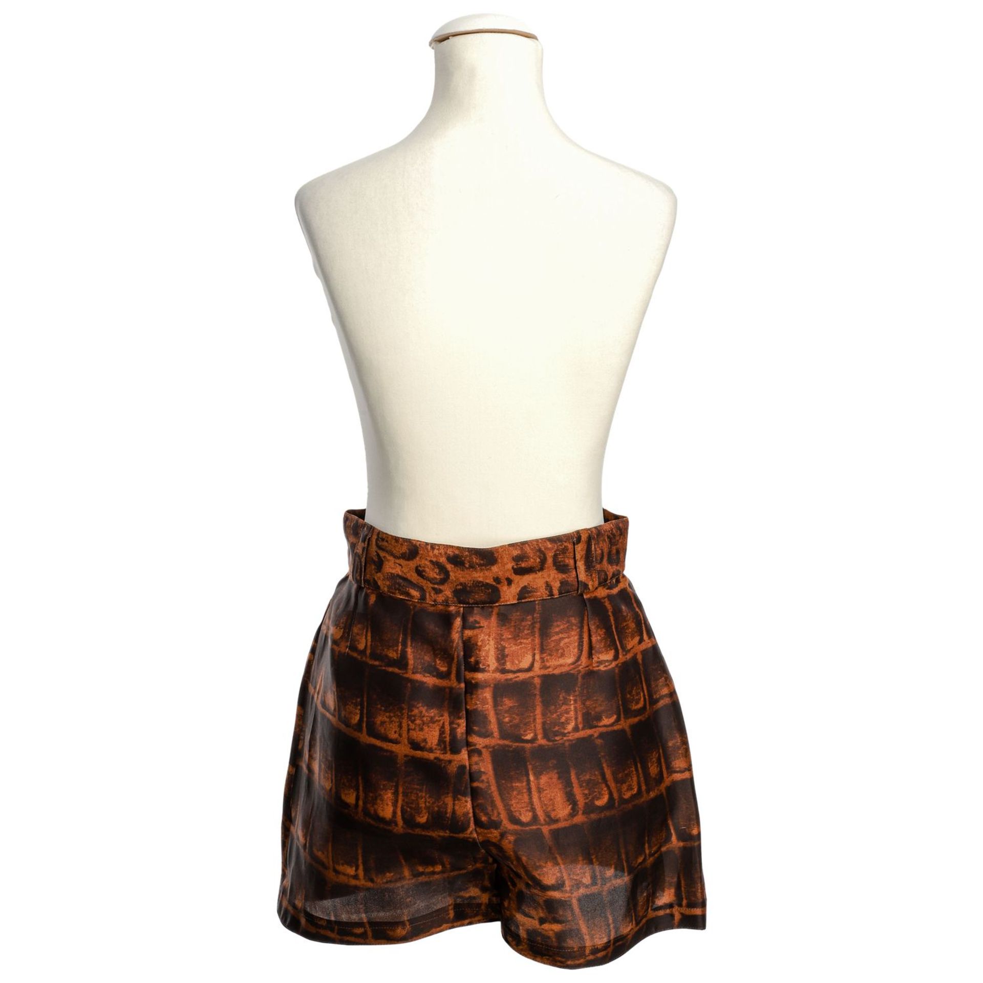 GIANNI VERSACE COUTURE VINTAGE Shorts, Gr. ca. 34. - Bild 4 aus 4