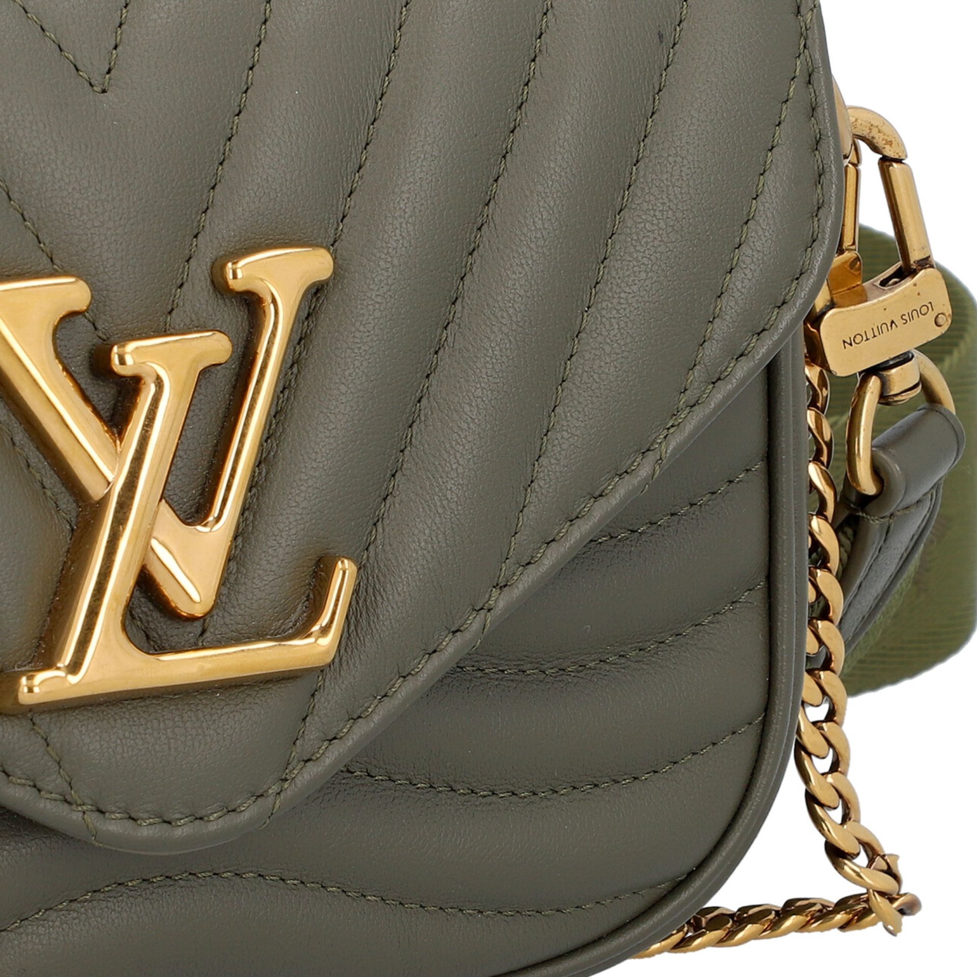 LOUIS VUITTON Umhängetasche "NEW WAVE - MULTI POCHETTE". - Bild 7 aus 9