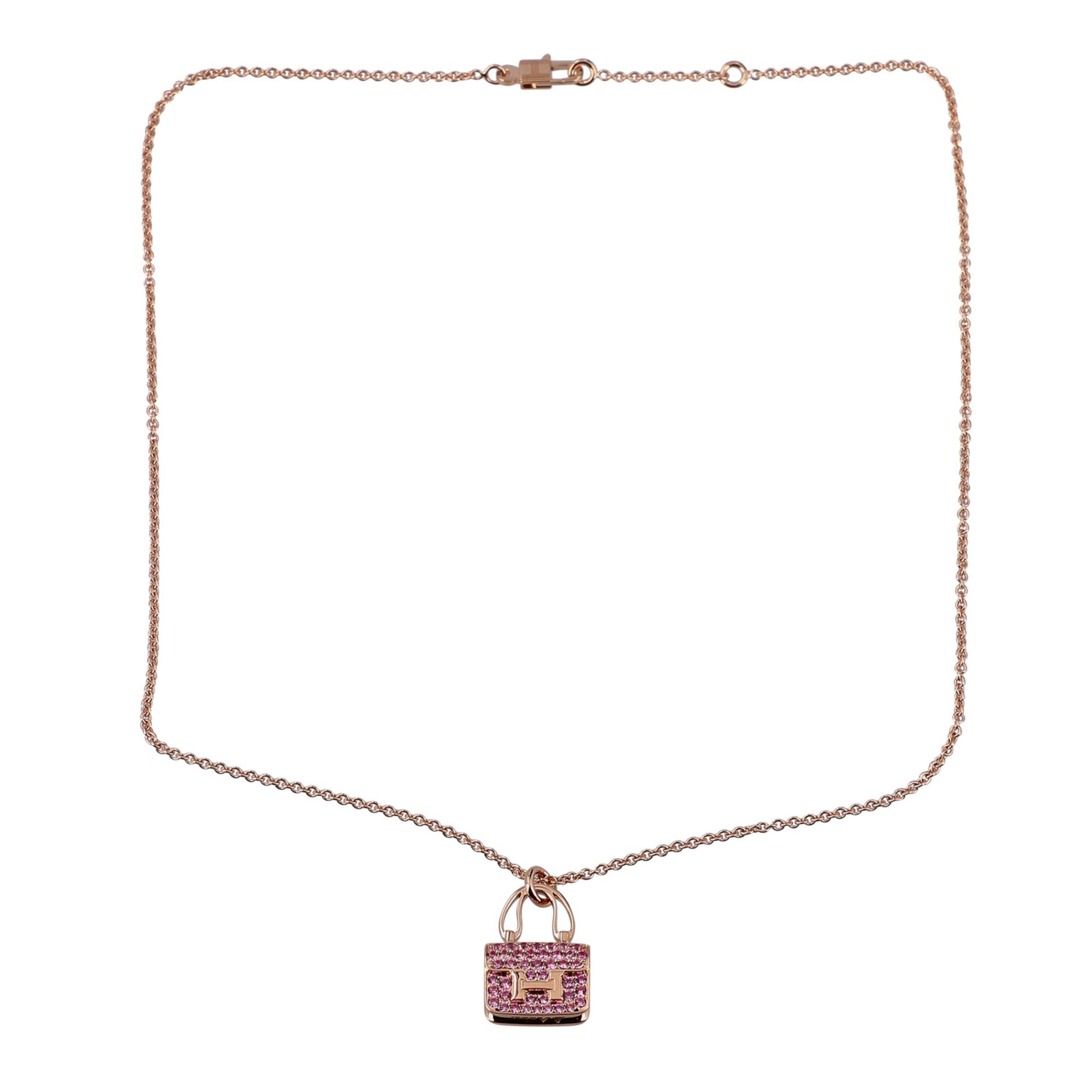 HERMÈS Halskette "AMULETTES CONSTANCE PENDANT" .