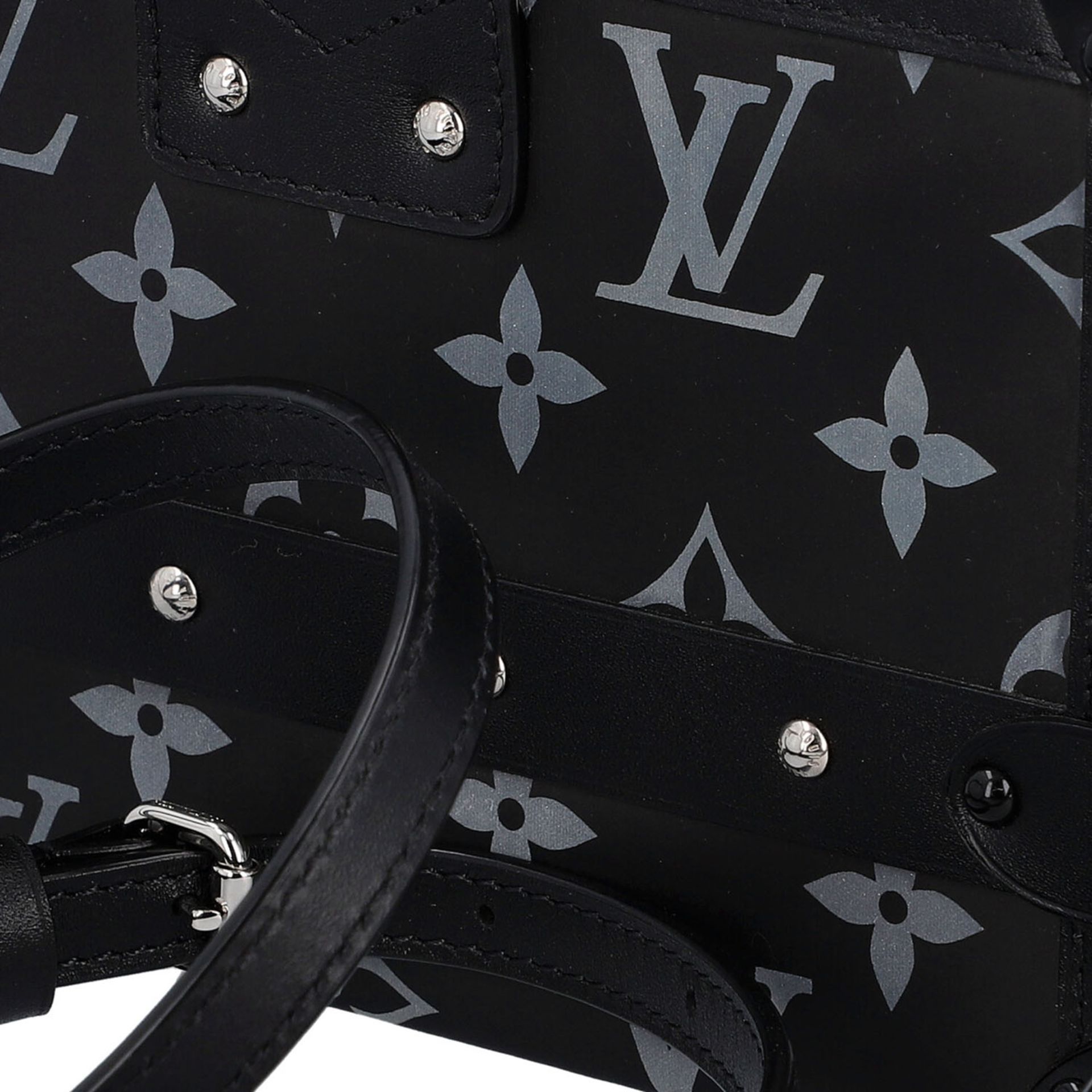 LOUIS VUITTON Umhängetasche "PETITE MALLE", Koll. Spring/Summer 2015. - Bild 9 aus 10