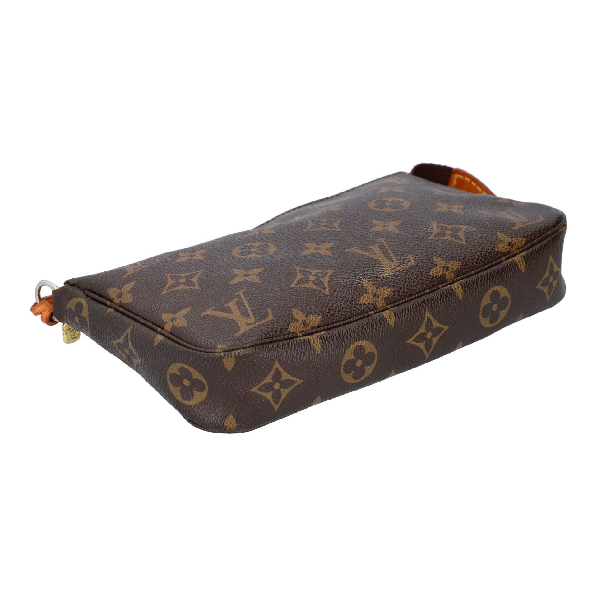 LOUIS VUITTON Pochette "POCHETTE ACCESSOIRES NM", Koll. 2010. - Bild 5 aus 6