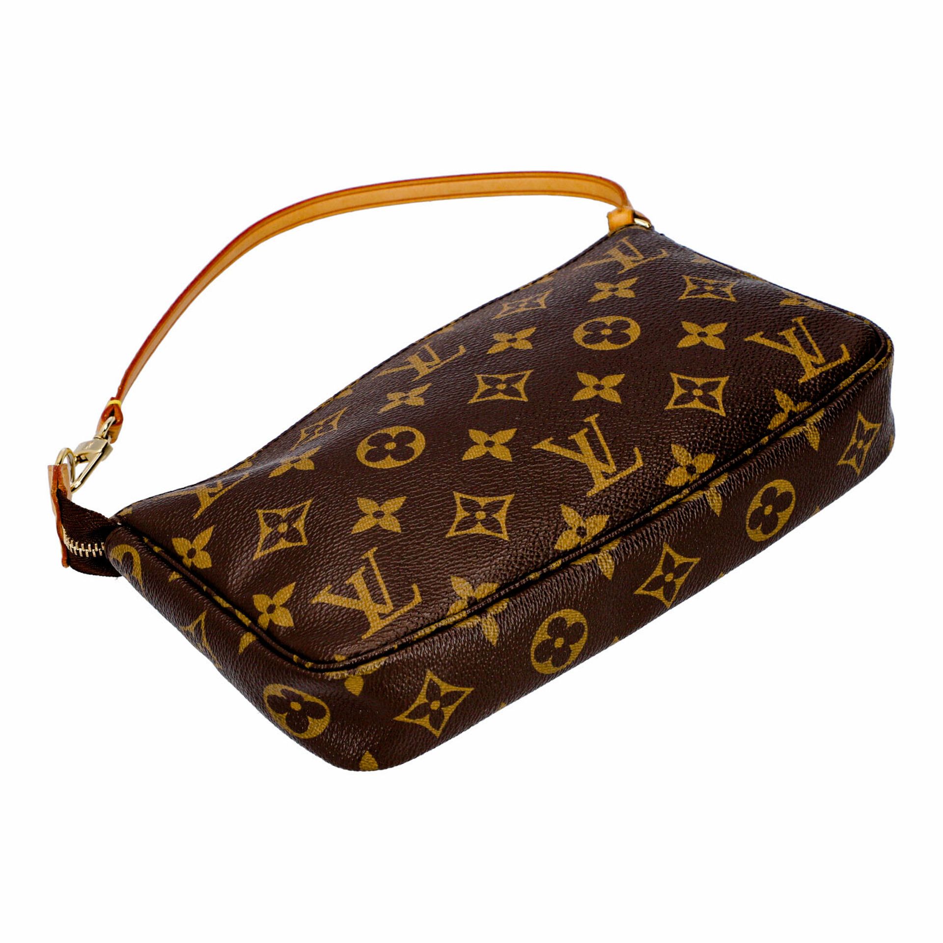 LOUIS VUITTON Pochette "POCHETTE ACC NM", Koll.: 2006, akt. NP.: 950,-€. - Bild 5 aus 6